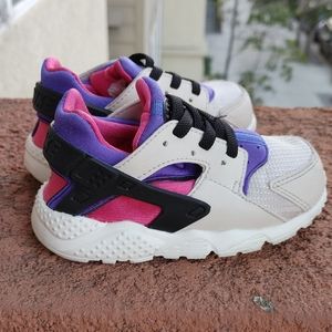 Toddler Nike Huarache 7C
